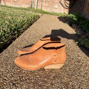 Sevilla Smith Karina boot Size 38/7.5 with 4cm wedge heel